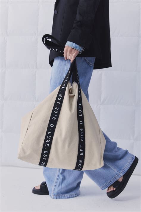 decjuba tote bag